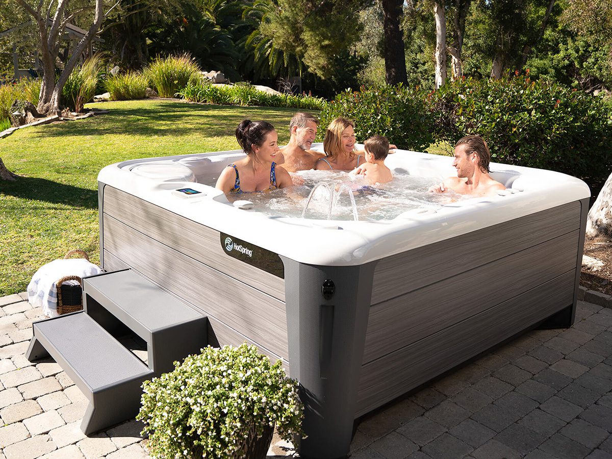 Hot Tubs &ndash; Mr Hot Tubs